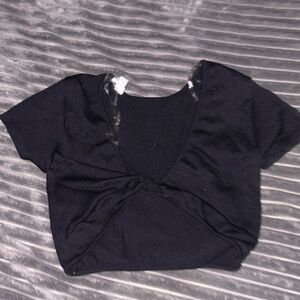 AEROSOLES Black Twist Front Crop Top